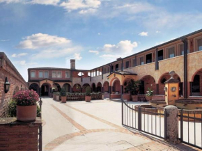 Отель Hotel Il Chiostro  Оппеано